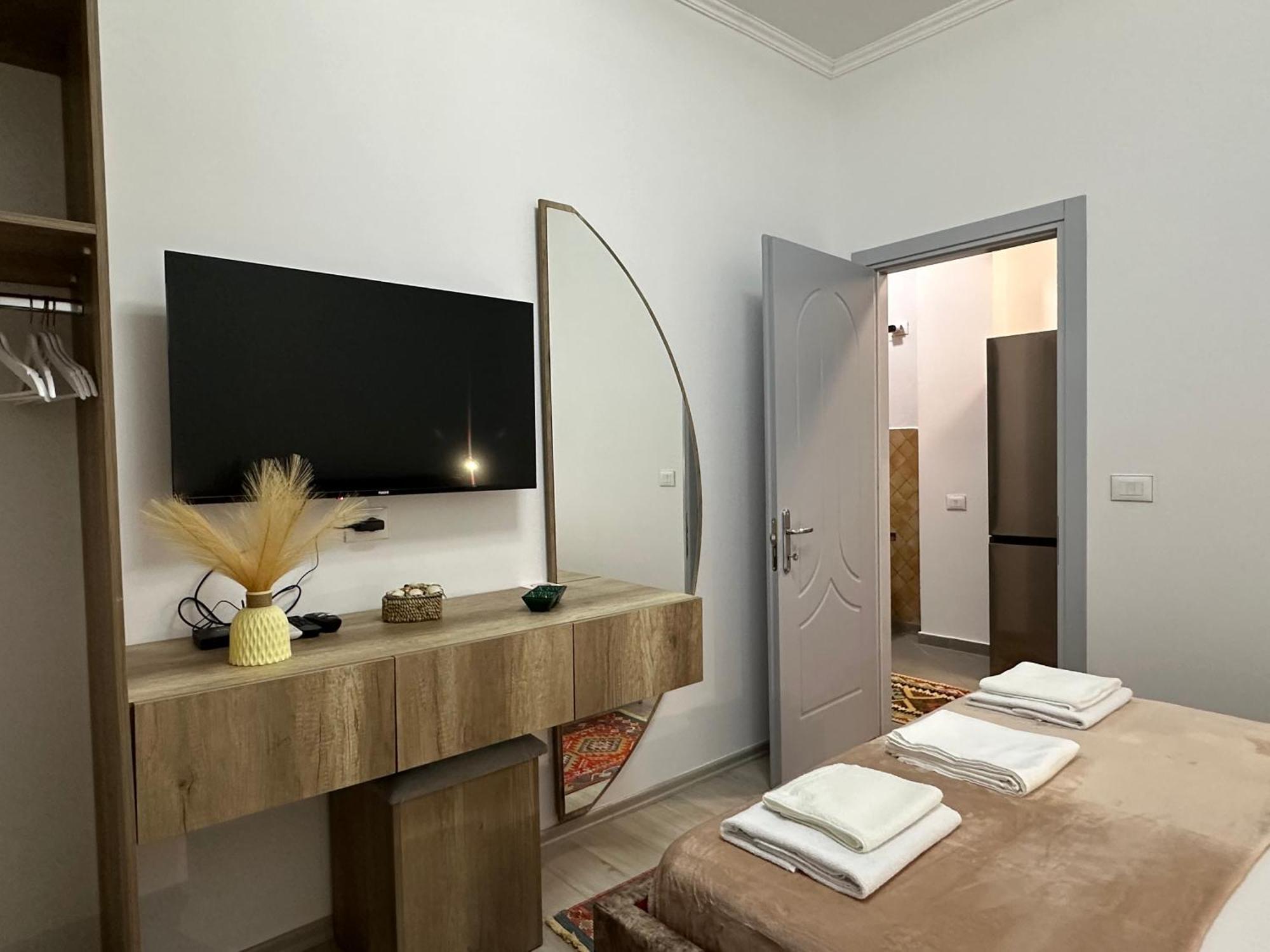 Lola'S Rooms Gjirokaster Luaran gambar